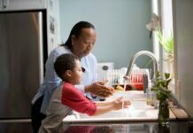 How to Help Your Elderly Relative to Enjoy Their Last Years care home in Chertsey