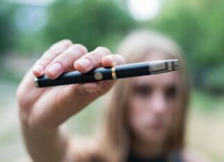 The Vaping Penistas Bible: A Comprehensive Guide to Buying, Using and Enjoying E-Cigarettes Vaping Penistas